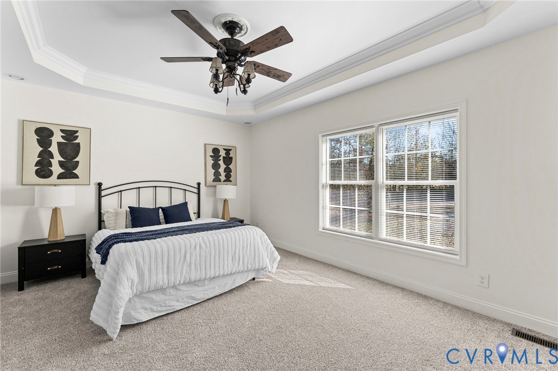 228 Hidden Springs Ln