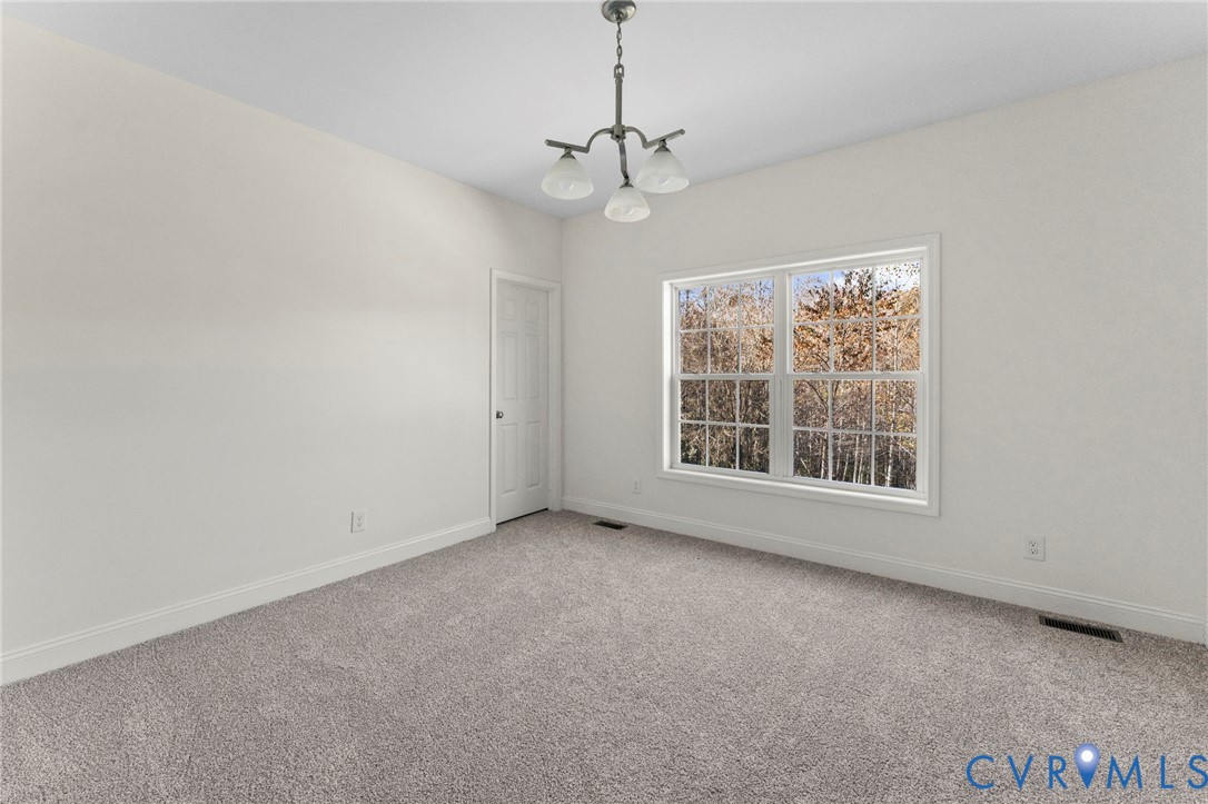 228 Hidden Springs Ln