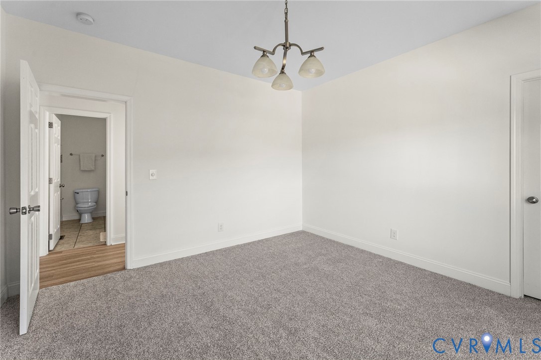 228 Hidden Springs Ln