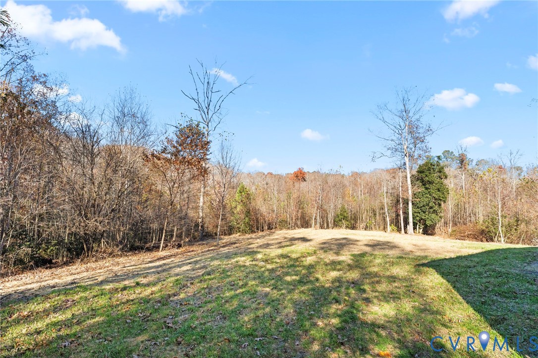 228 Hidden Springs Ln