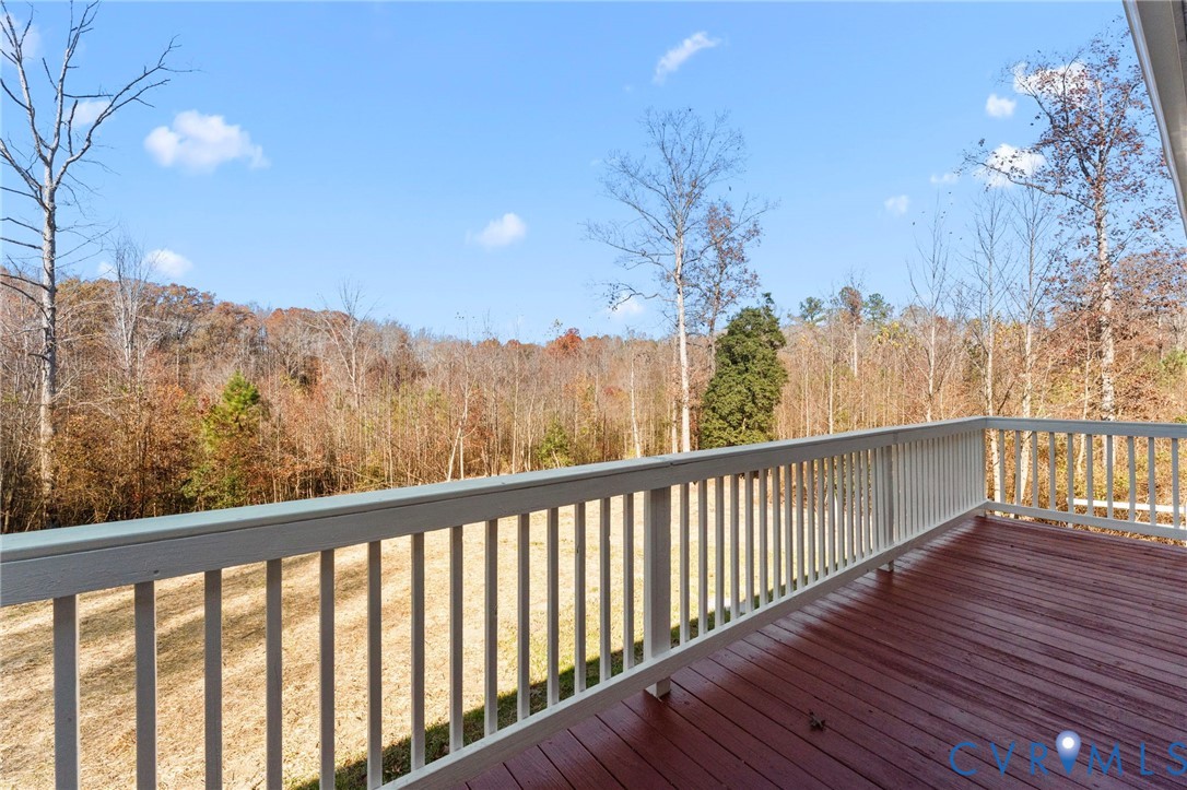 228 Hidden Springs Ln