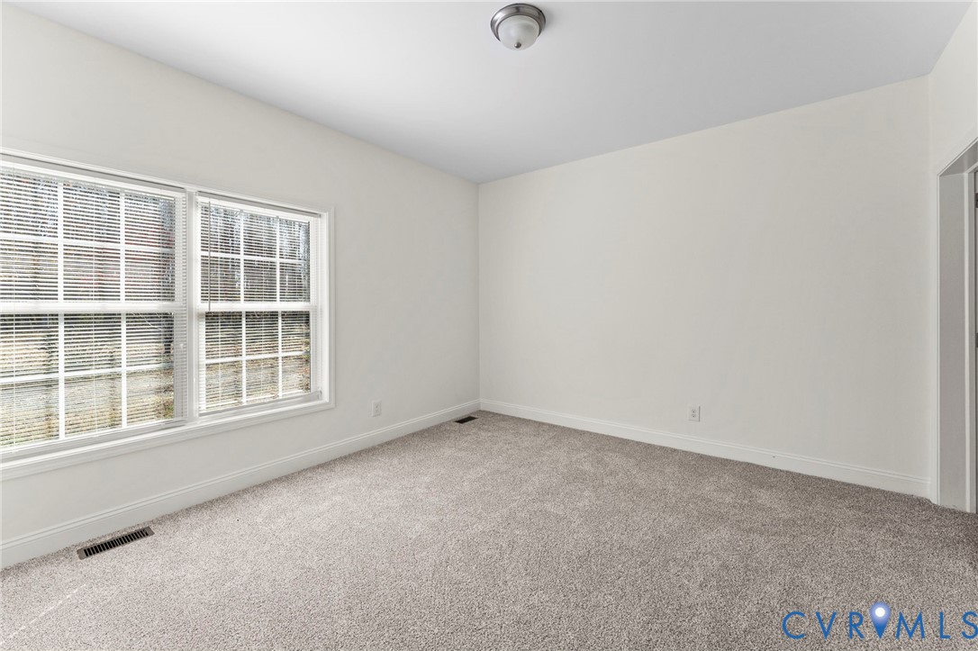 228 Hidden Springs Ln
