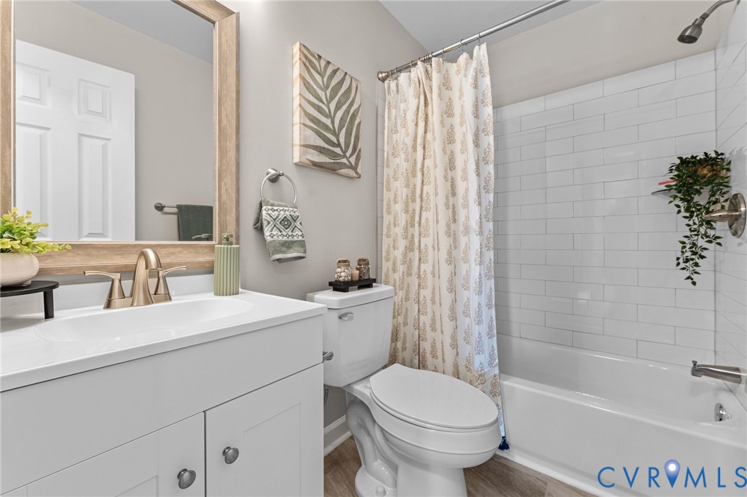 1716 Almond Creek North Ter