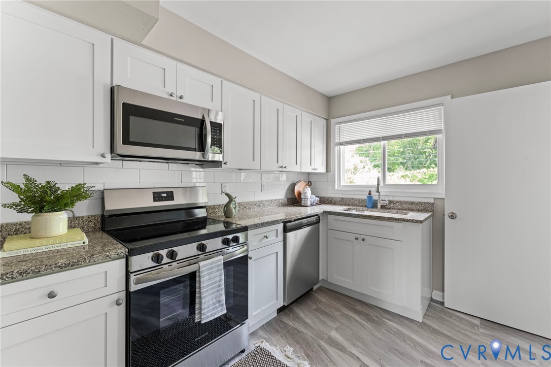 3007 Glenan Dr