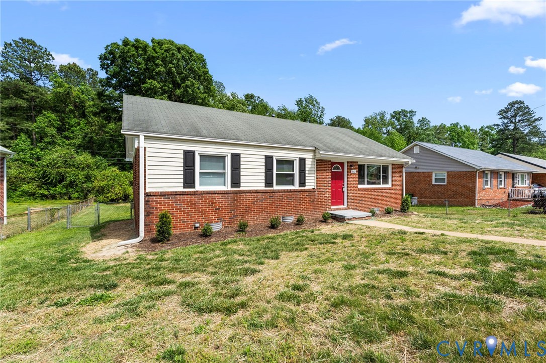 3007 Glenan Dr