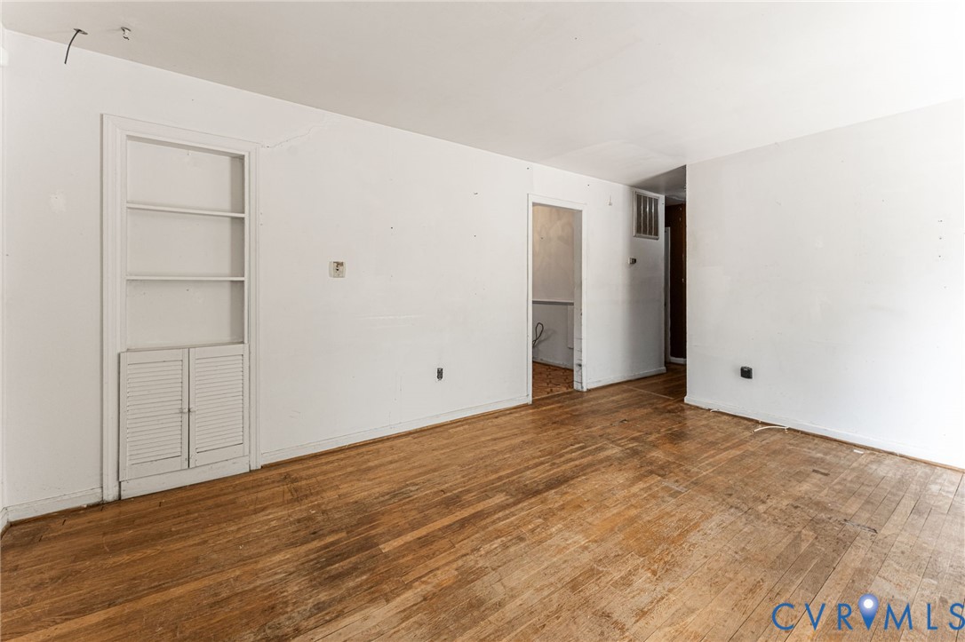 2500 Ford Ave