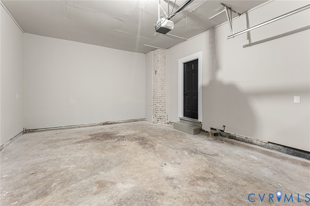 1118 Hilton Pl