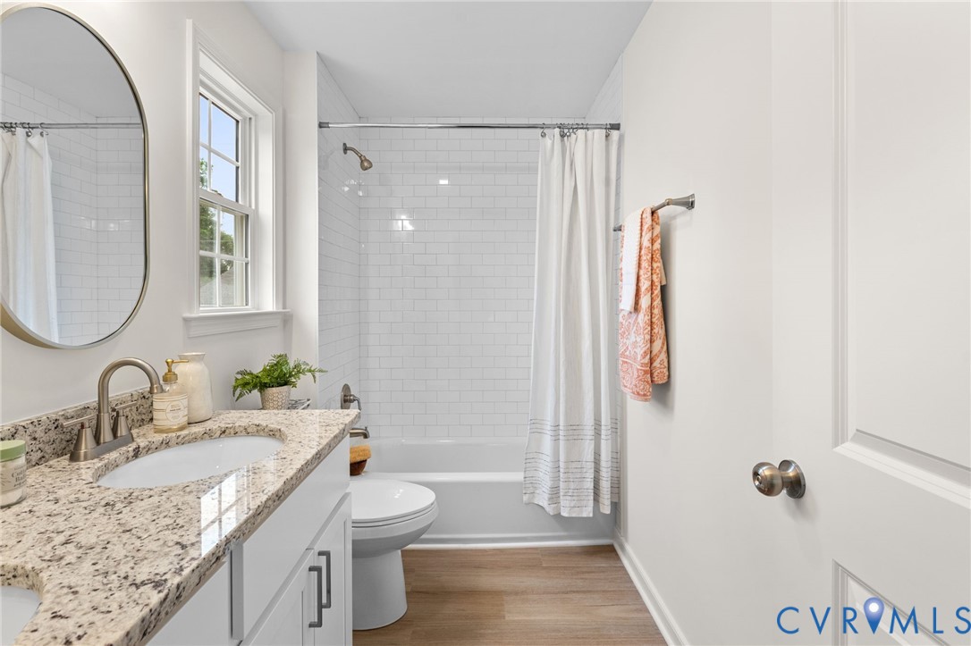 112 N Chatham Dr