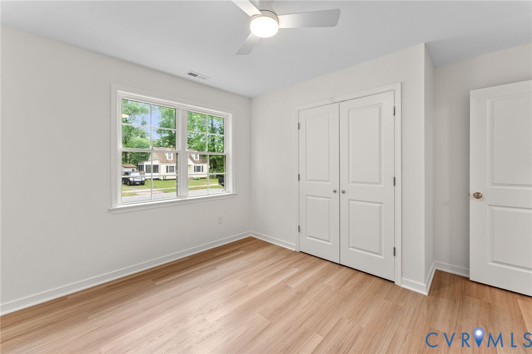 112 N Chatham Dr