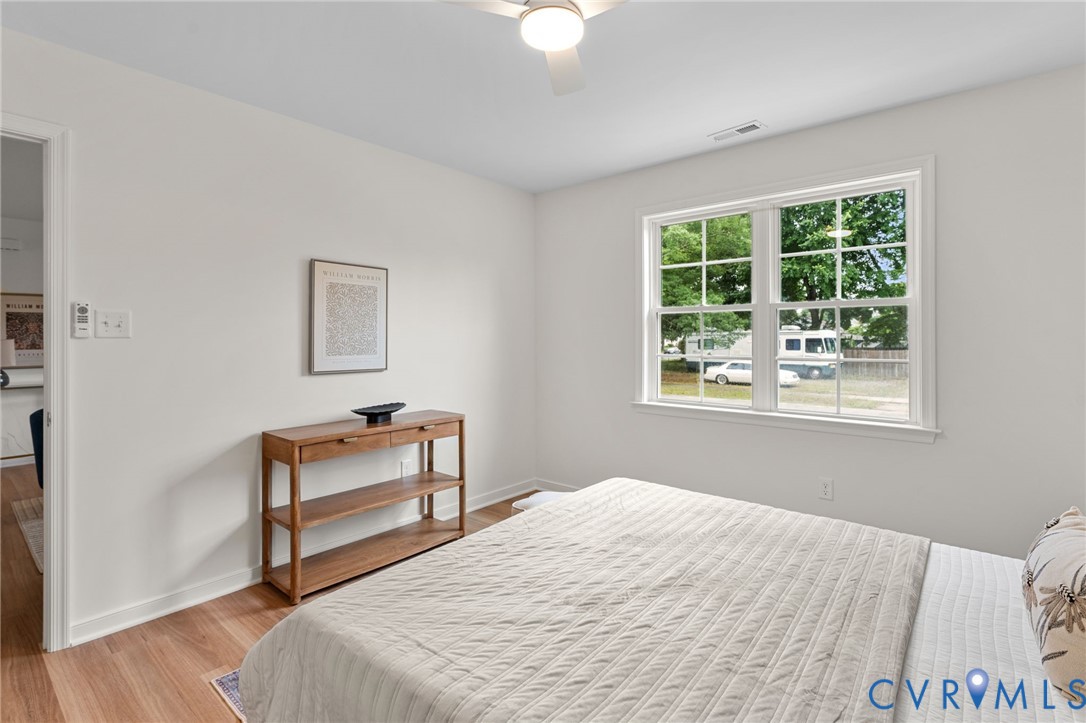 112 N Chatham Dr