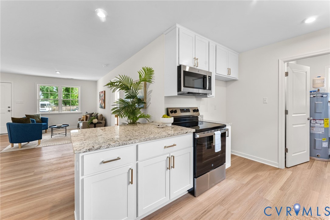 112 N Chatham Dr