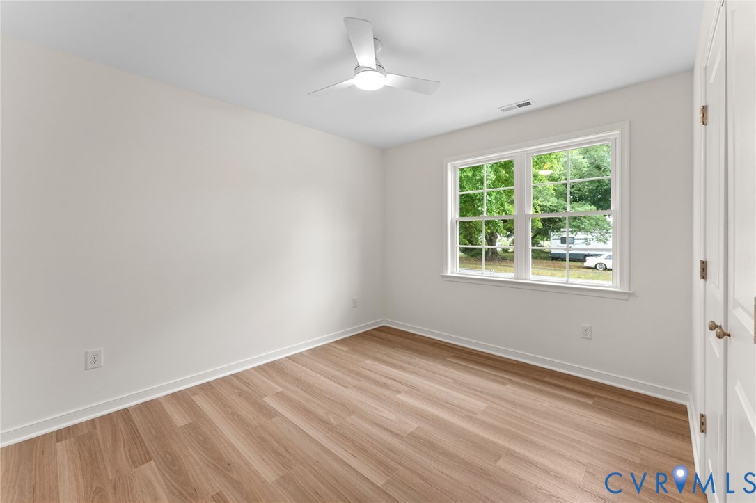 112 N Chatham Dr