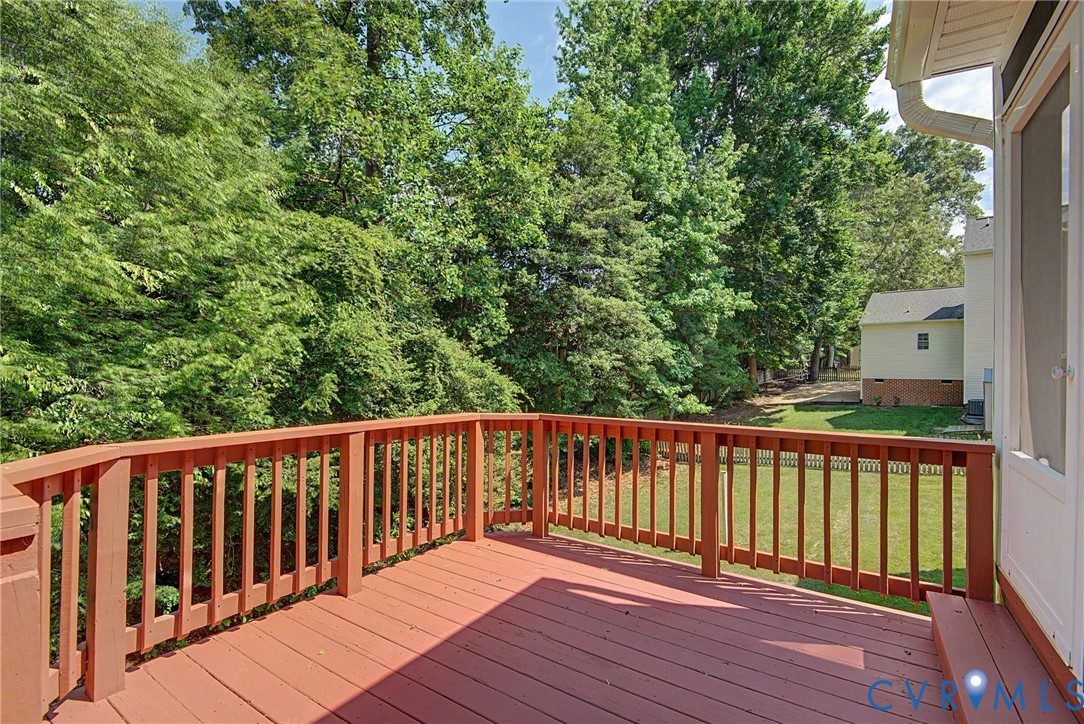 9366 Summer Oak Dr