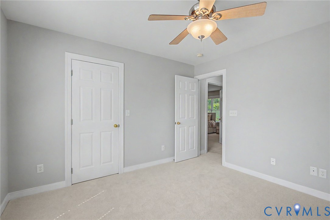 9366 Summer Oak Dr