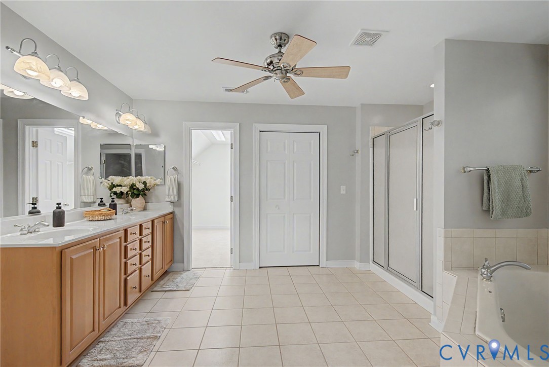 9366 Summer Oak Dr