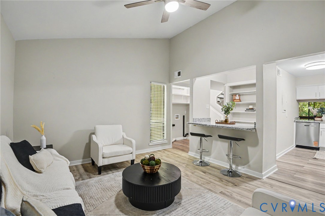 9213 Groundhog Dr
