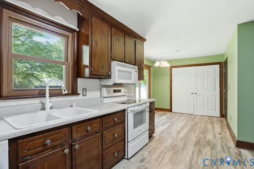 2804 Executive Dr