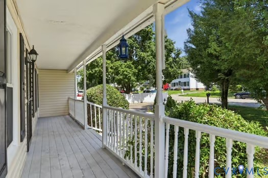 2804 Executive Dr
