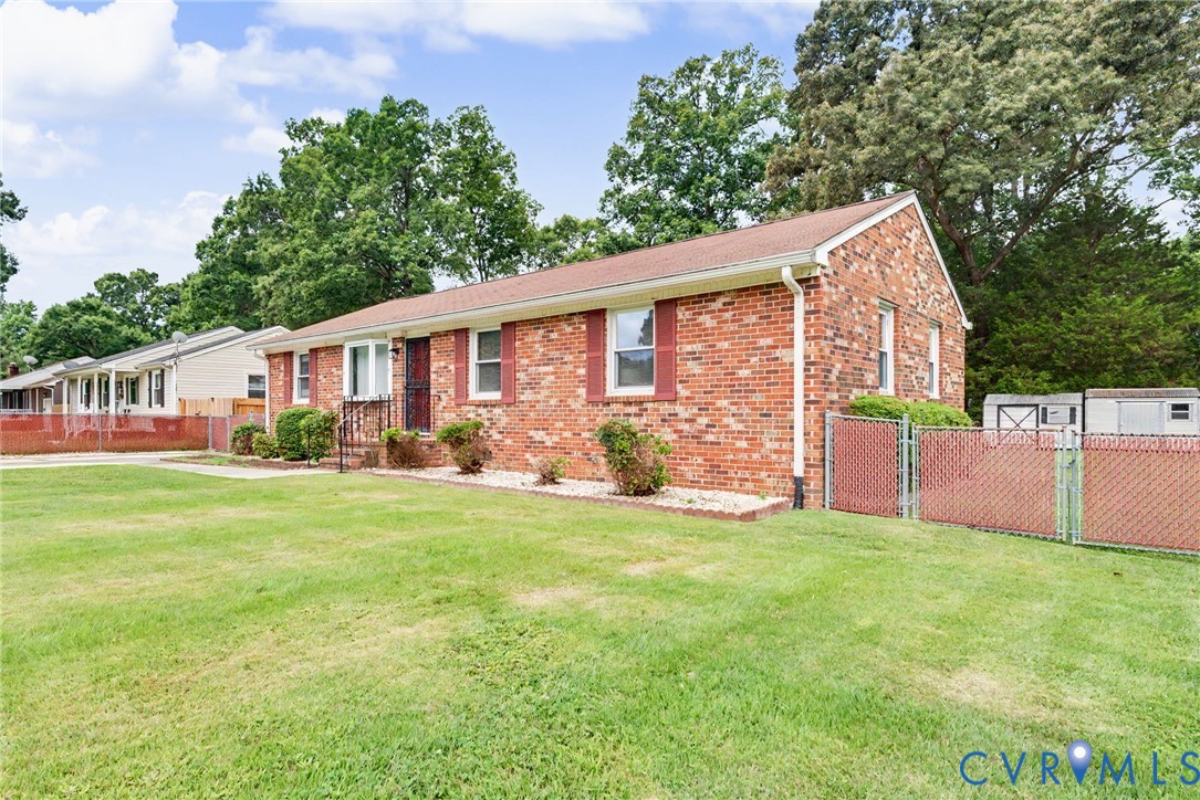 509 Briarwood Cir