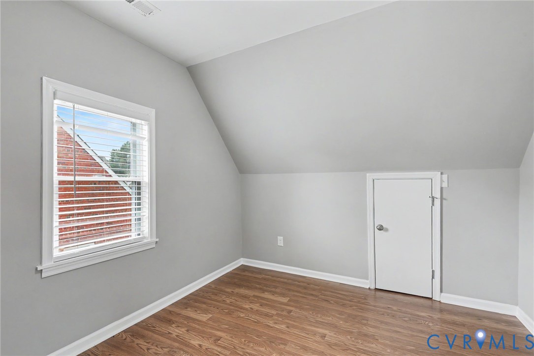 3424 Danbury Rd