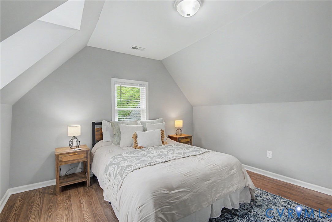 3424 Danbury Rd