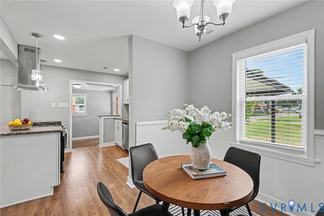 3424 Danbury Rd