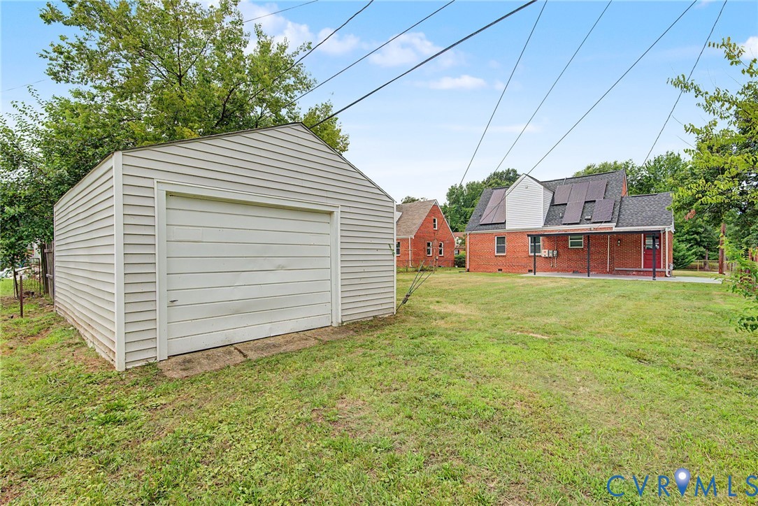 3424 Danbury Rd