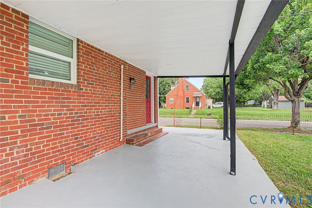 3424 Danbury Rd