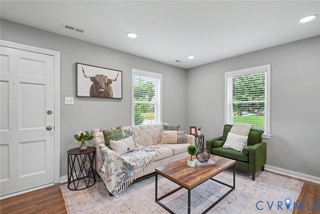 3424 Danbury Rd