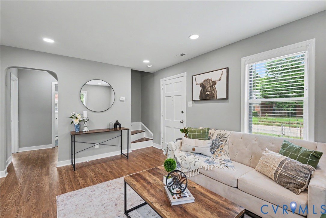 3424 Danbury Rd