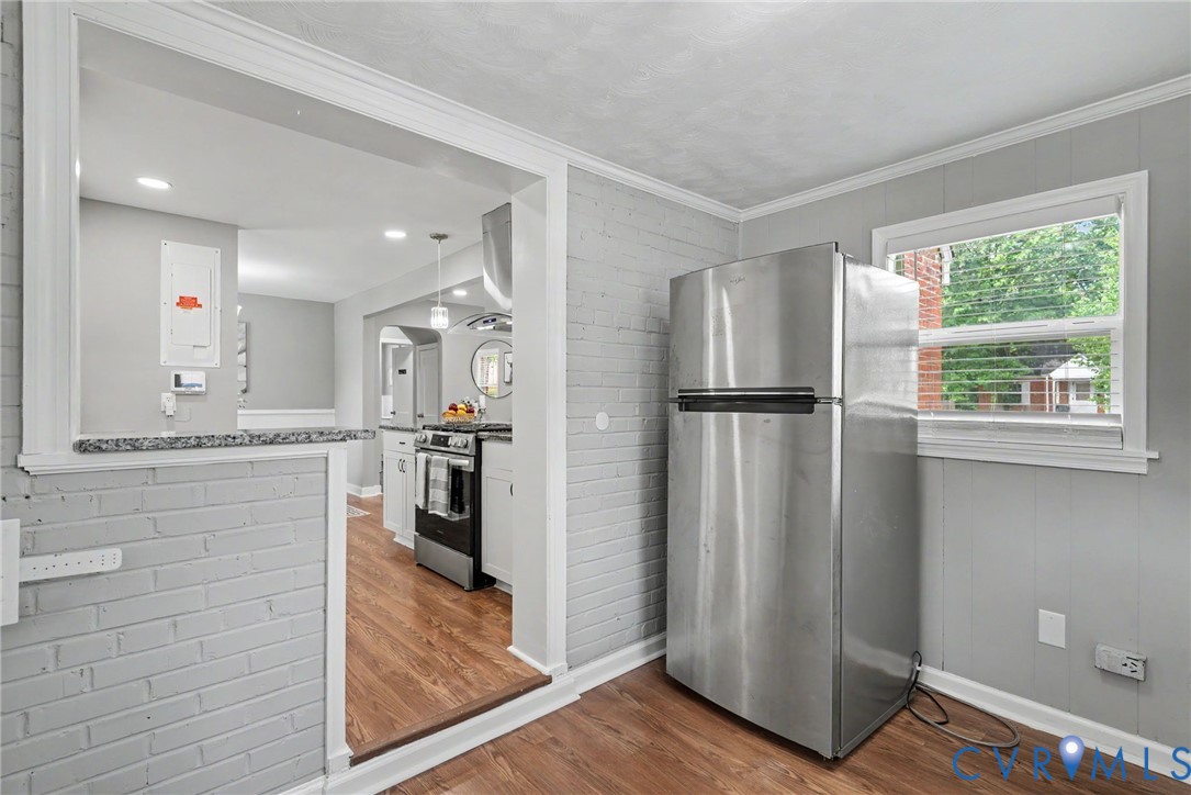 3424 Danbury Rd
