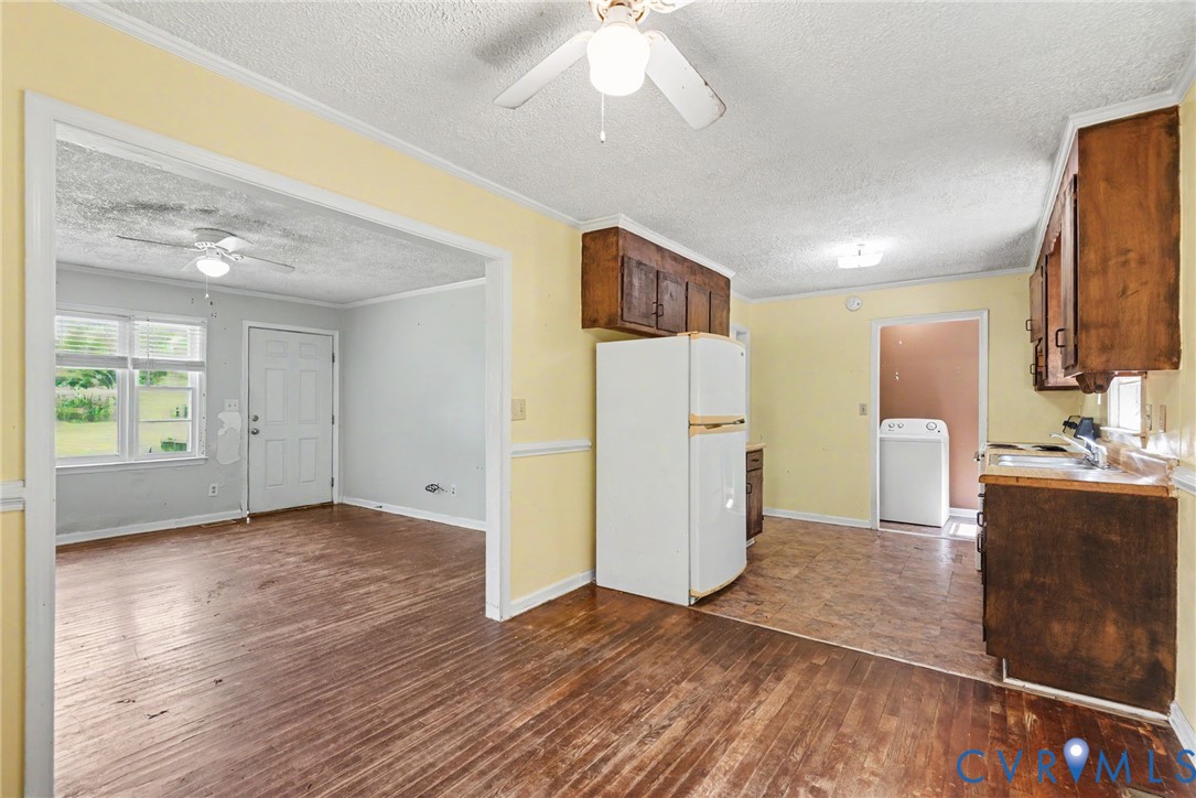3253 Essex Mill Rd