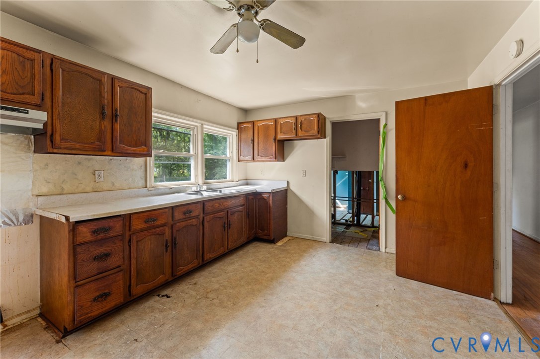 2048 Haskin Rd