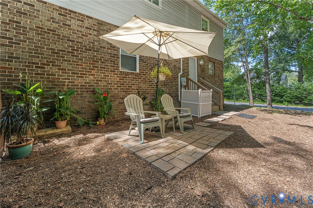 801 Adkins Rd