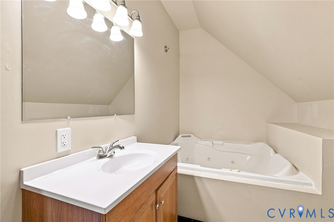 7266 Trimiew Estate Ln