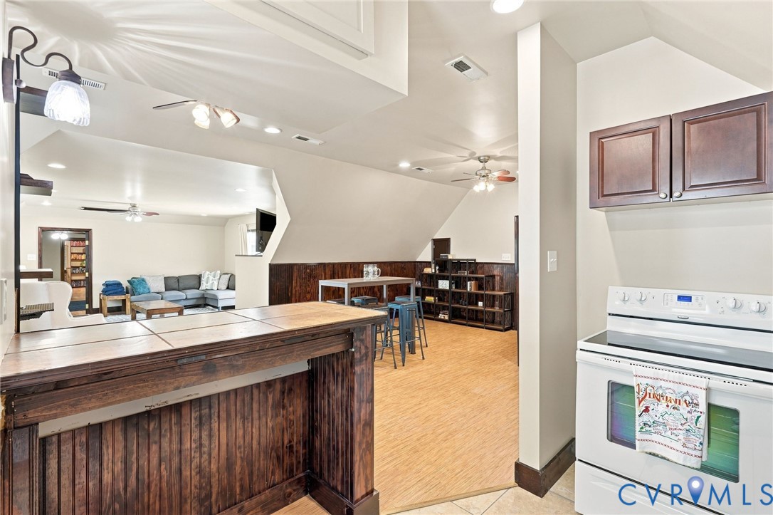 7266 Trimiew Estate Ln