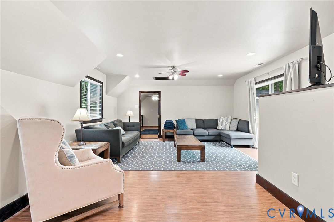 7266 Trimiew Estate Ln