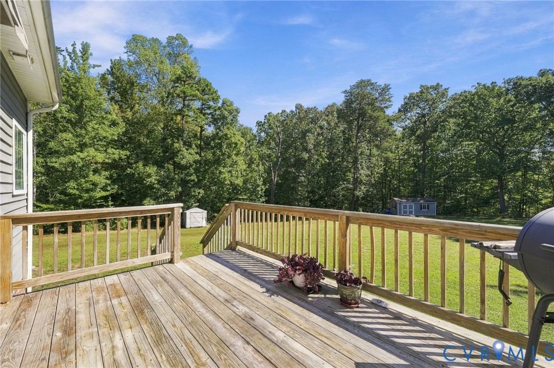4963 Shannon Hill Rd