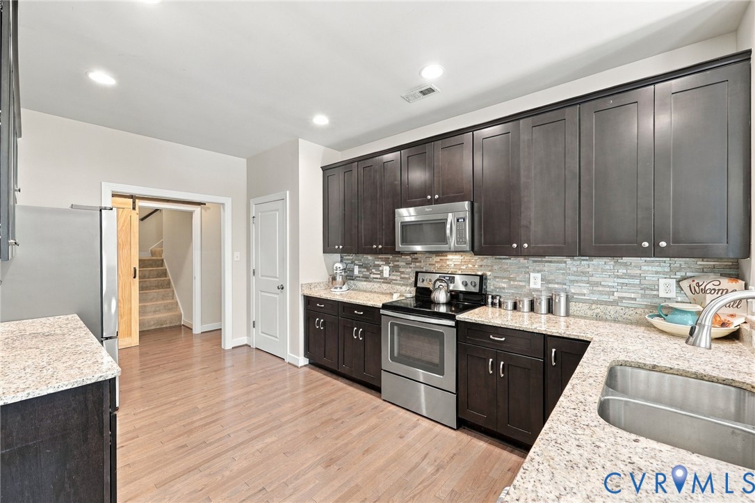 4963 Shannon Hill Rd