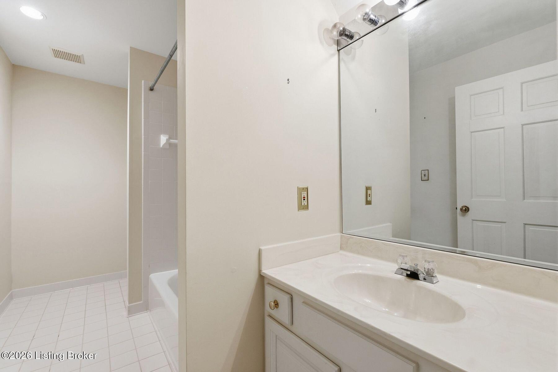 37 Brownsboro Hill Rd