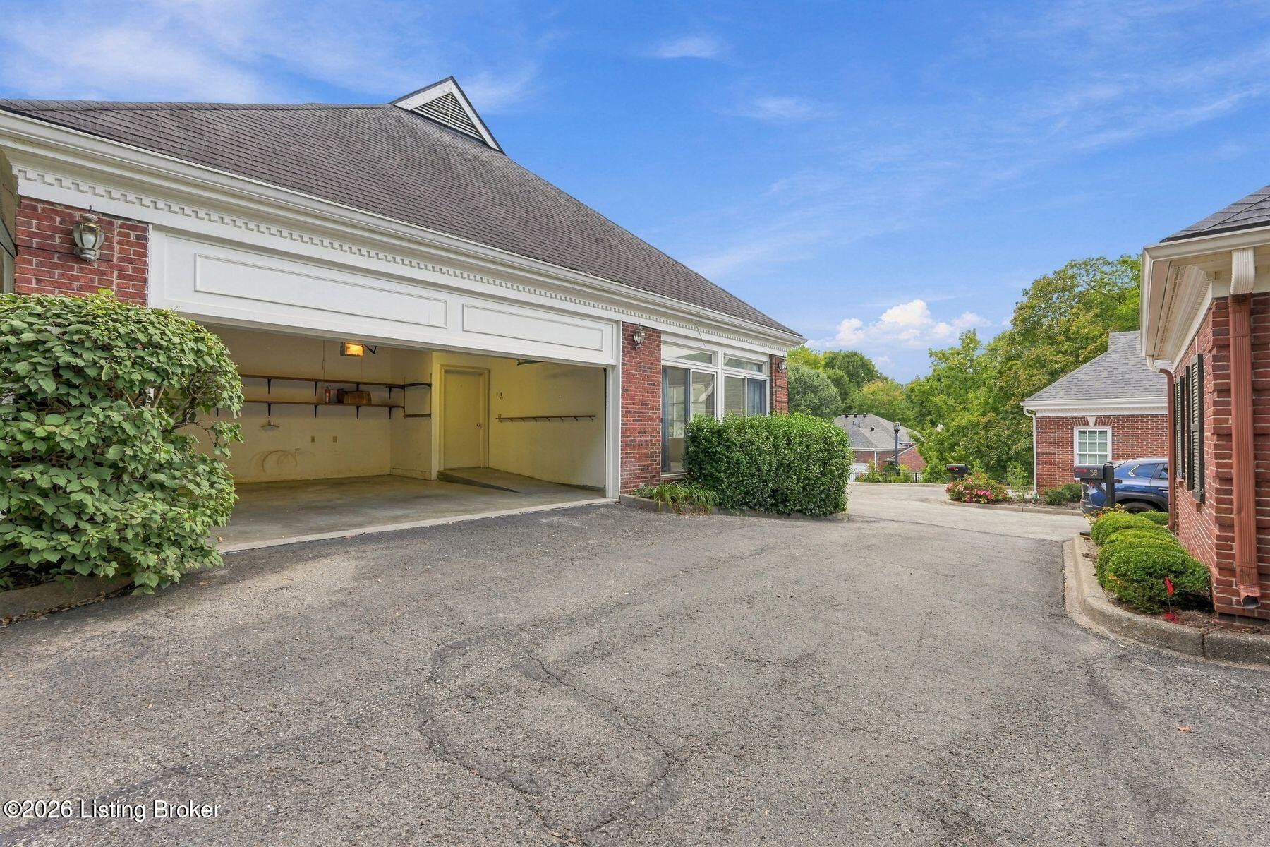 37 Brownsboro Hill Rd