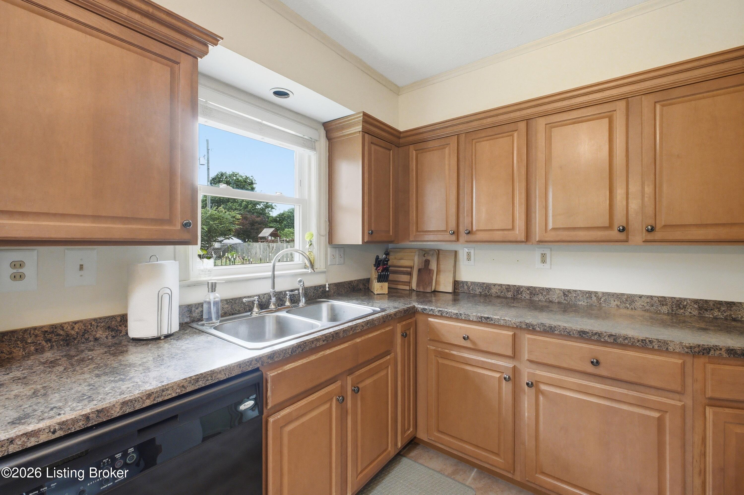 206 Dorchester Rd