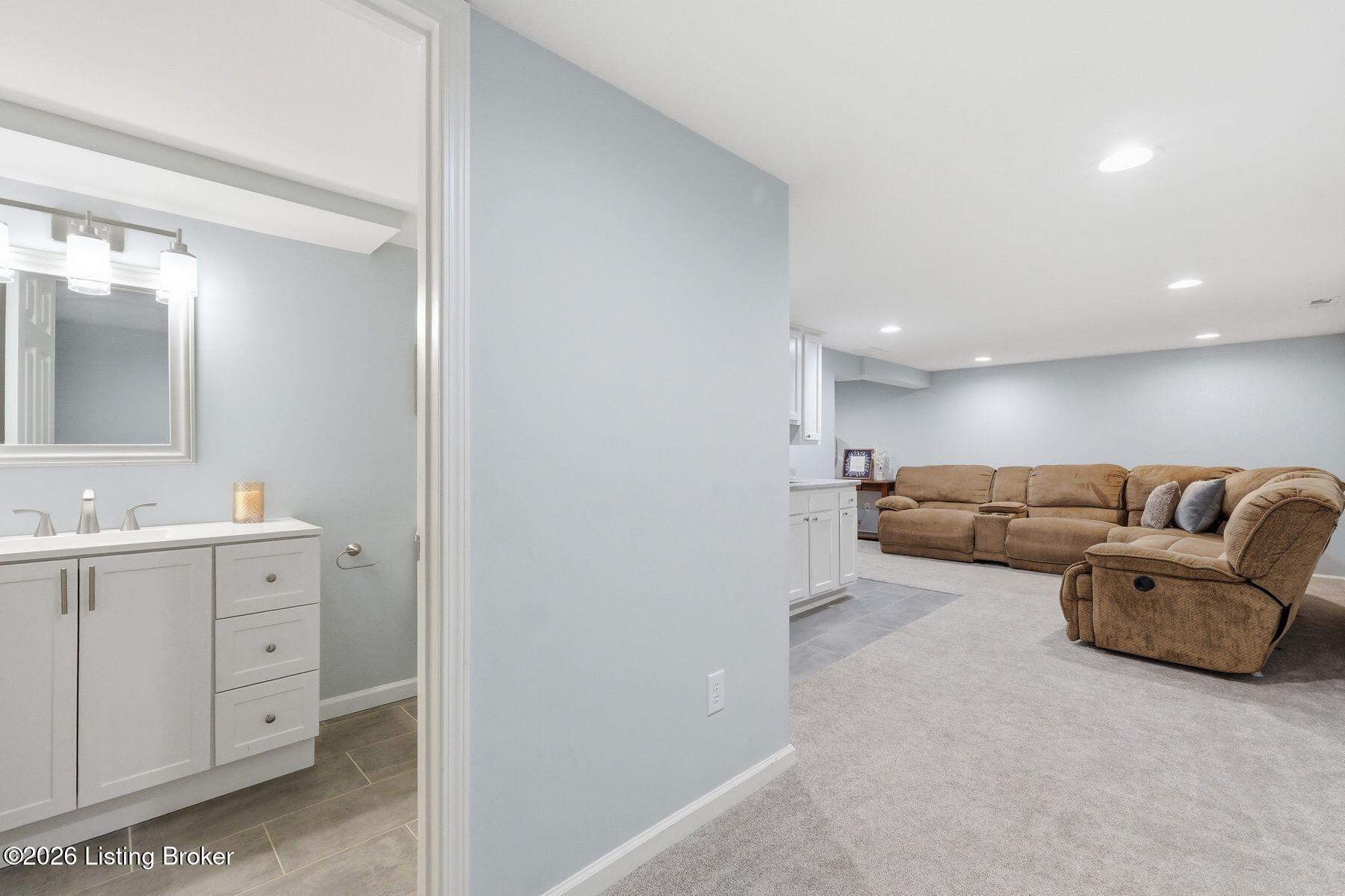 10211 Afton Rd