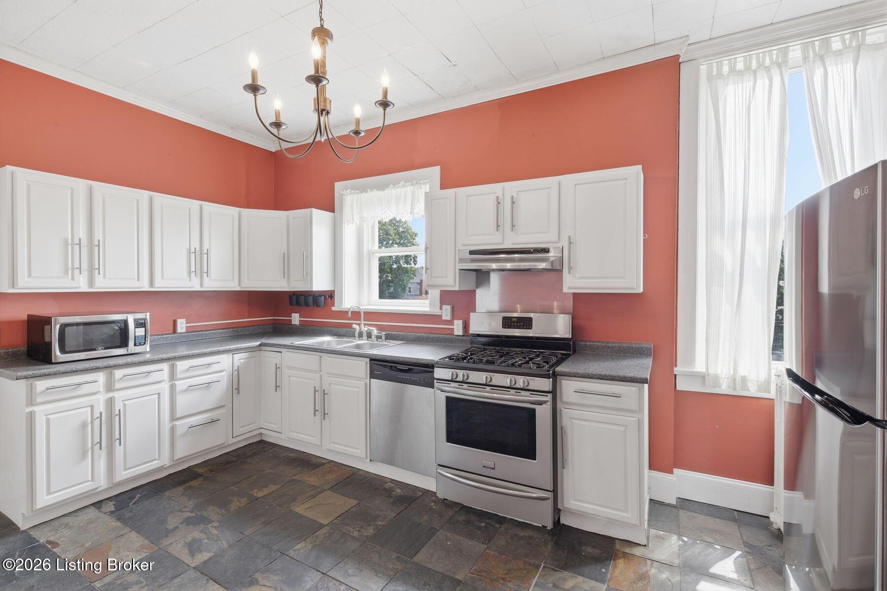 1479 S 4th St 5B