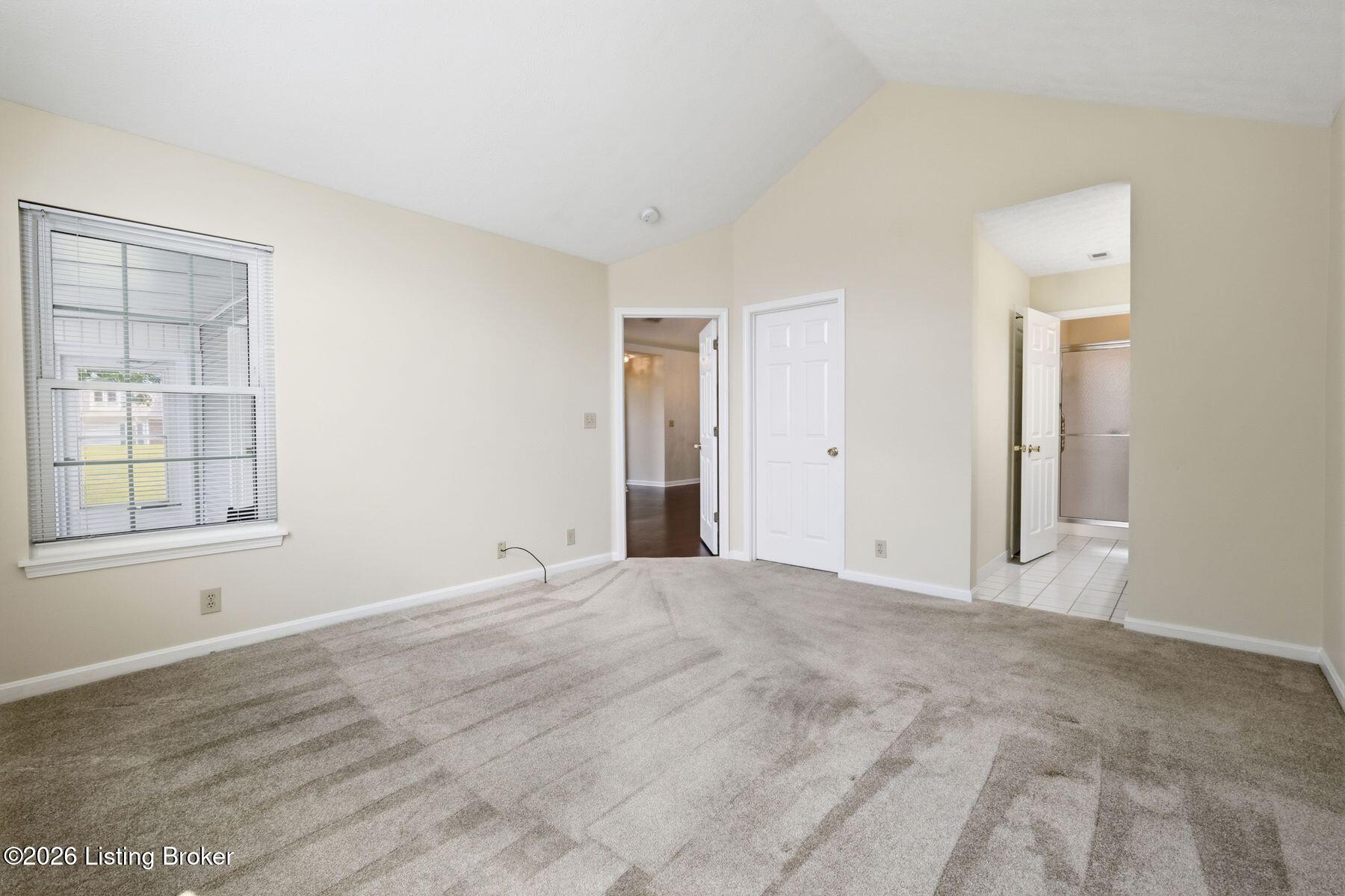 3910 Village Green Dr