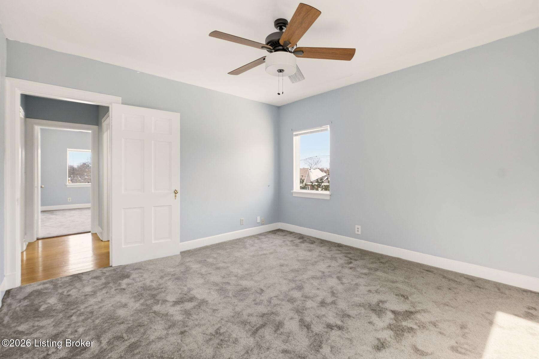 2126 Village Dr 5
