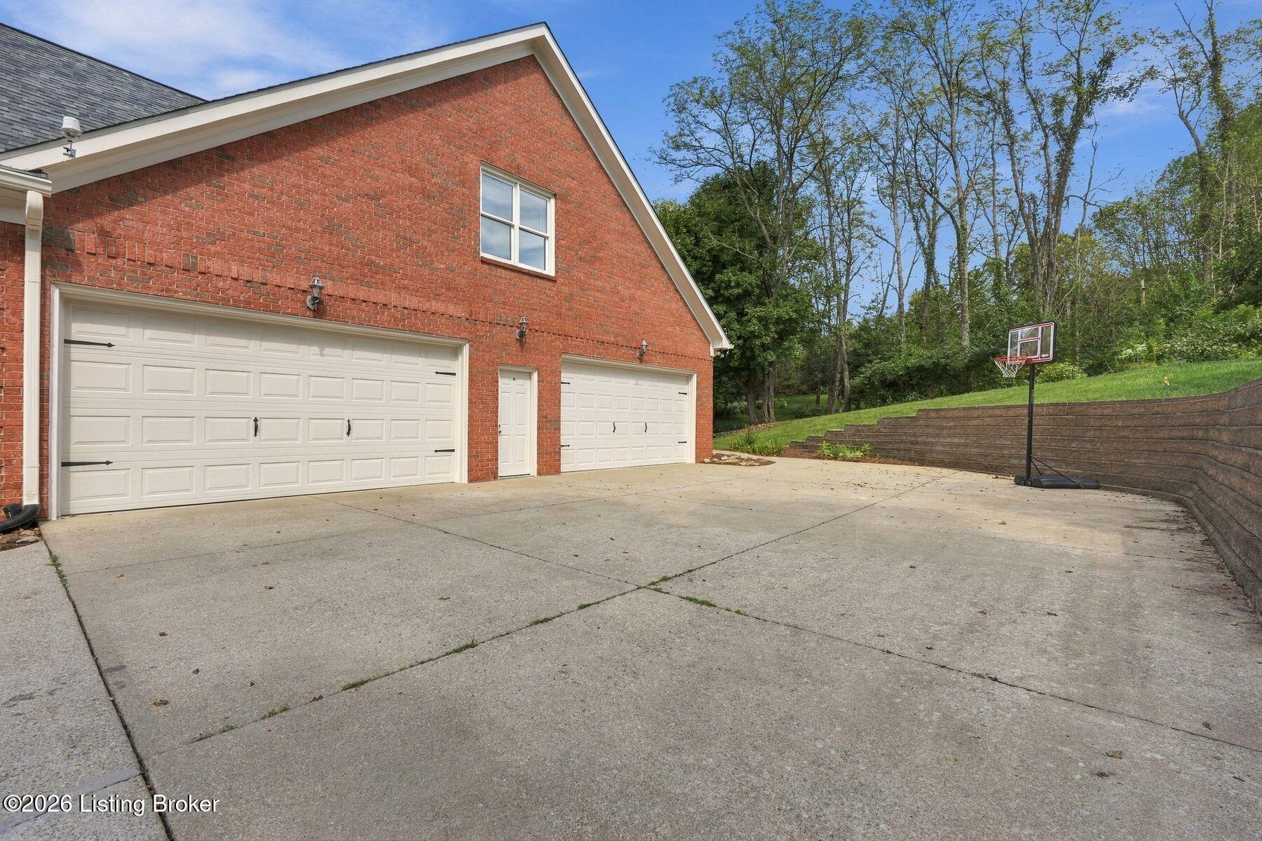 8618 Westover Dr