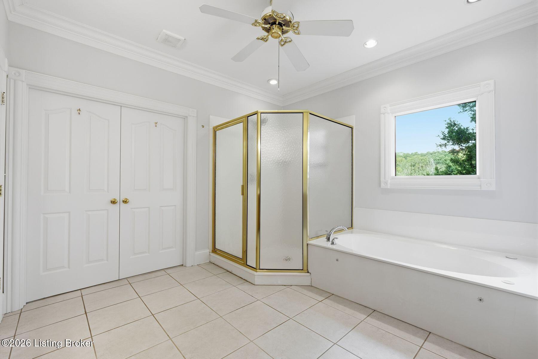 8618 Westover Dr