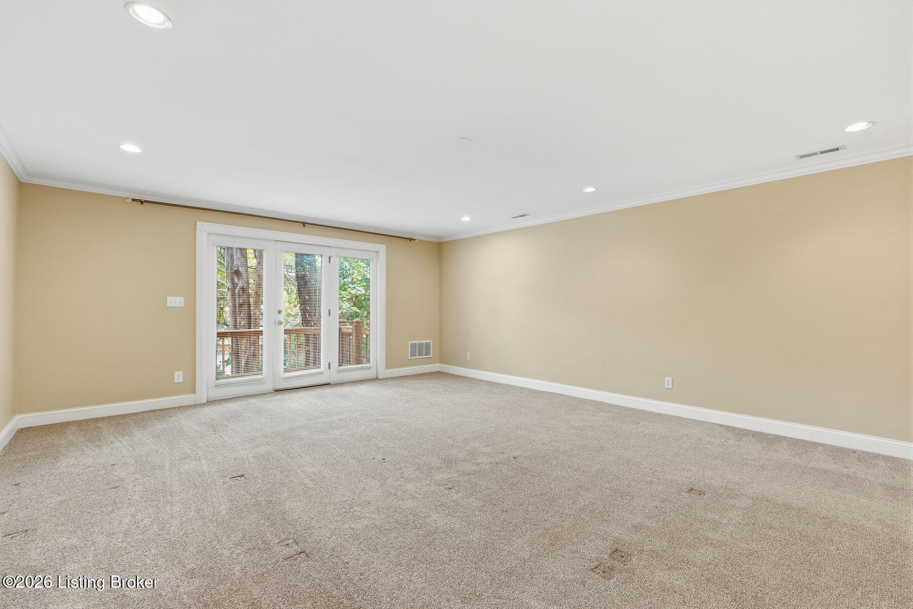 8618 Westover Dr