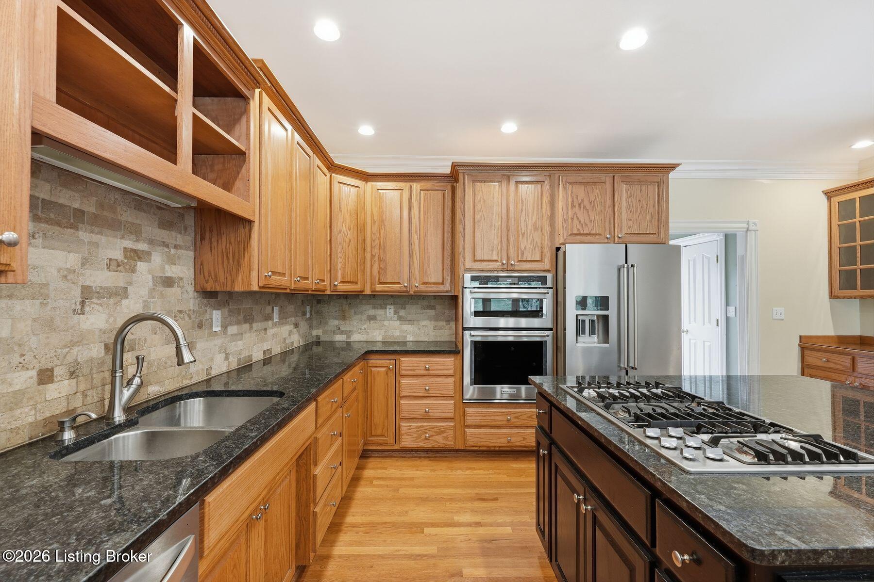 8618 Westover Dr